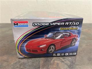 MONOGRAM DODGE VIPER RT/10 DREAM RIDES 1:25 Kit #85-4010 - NEW SEALED